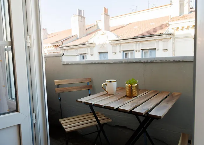 Le Nid Dore * Saint-Etienne (Loire)